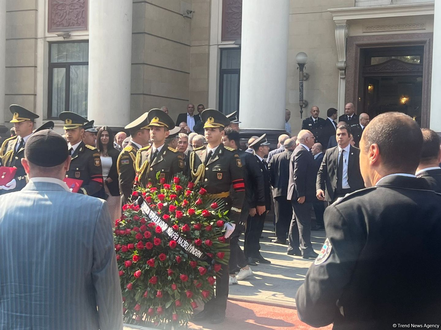 Milli Qəhrəman Riad Əhmədov İkinci Fəxri Xiyabanda dəfn olunub (FOTO) (YENİLƏNİB)