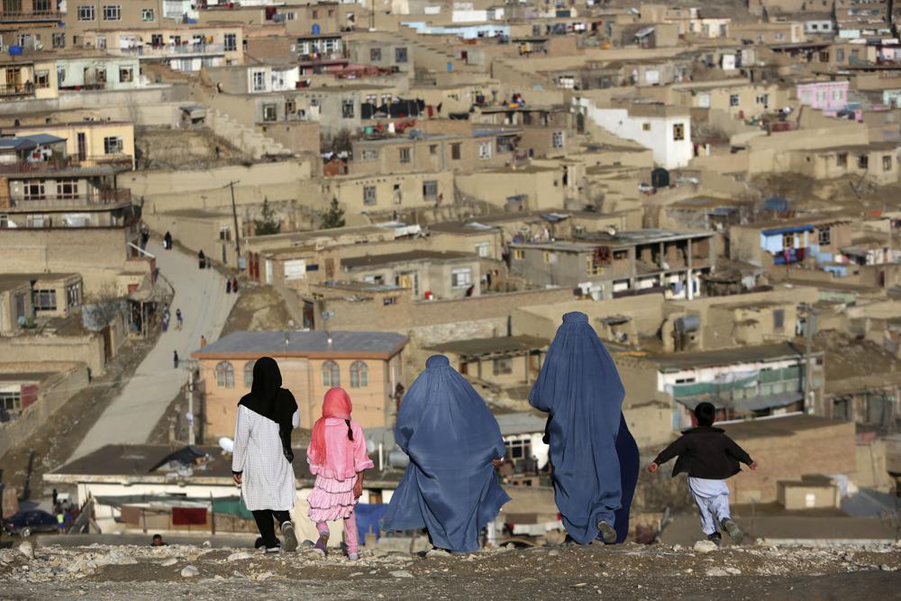 Taliban burka geyinməyən qadınları həbs edəcək (FOTO)