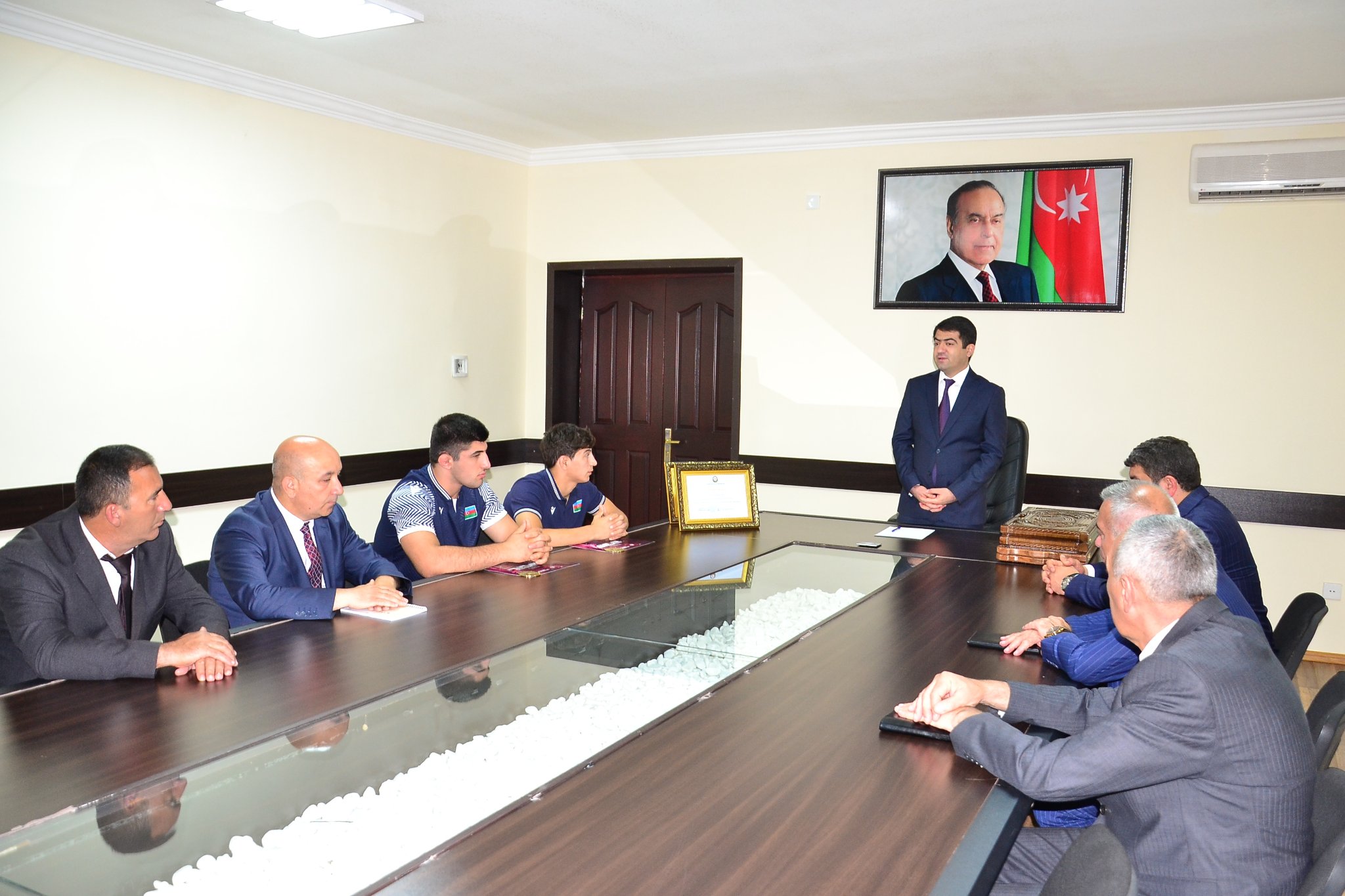 Seymur Orucov ağstafalı idmançılarla görüşdü (FOTOLAR)