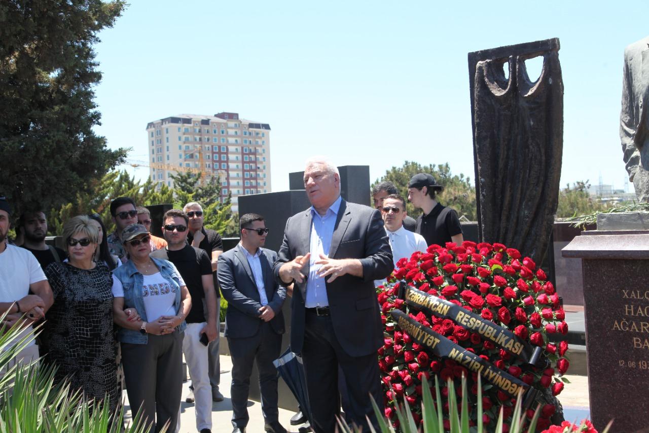 Hacıbaba Bağırovun 90 illiyi Fəxri Xiyabanda qeyd olunub (FOTO)