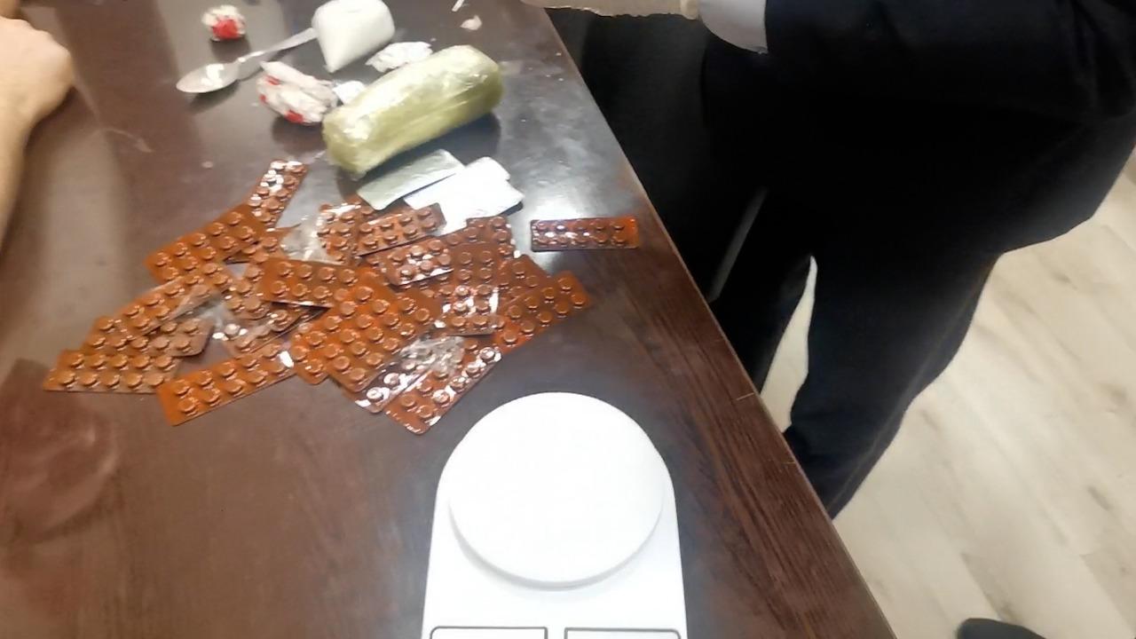 Bakıda 4 evdən 113 min manatlıq oğurluq edən şəxs saxlanıldı (FOTO/VİDEO)