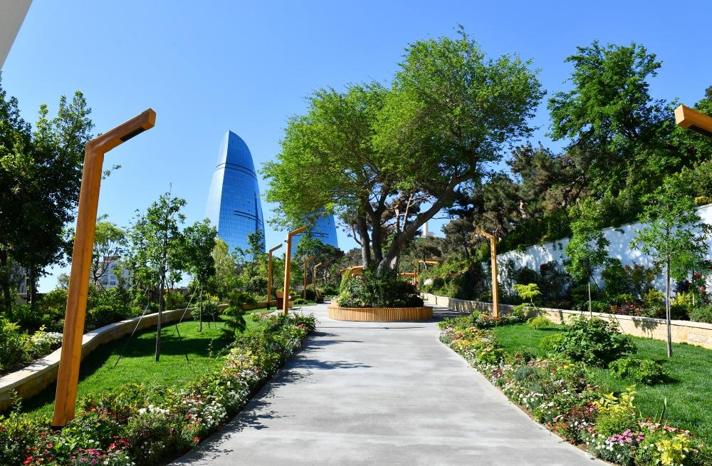 İlham Əliyev “Çəmbərəkənd” parkında yaradılan şəraitlə tanış olub (FOTOLAR)