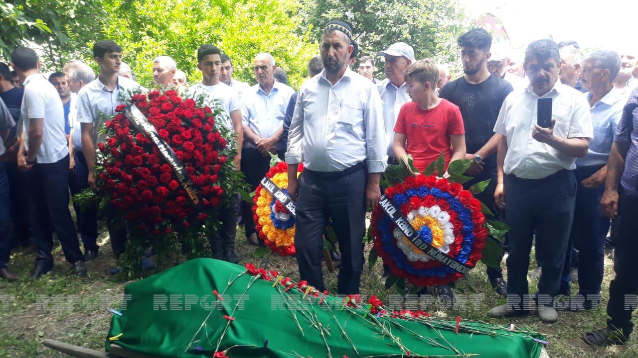 Nəsir Əhmədli dəfn olundu (FOTOLAR)