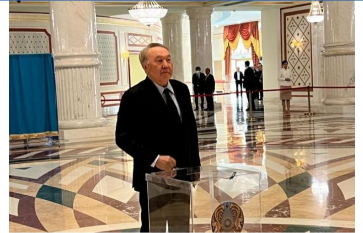 Qazaxıstanda referendum baş tutdu - Konstitusiya dəyişdirilir