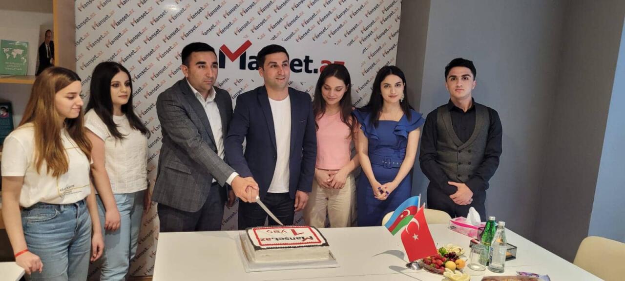Manşet.az saytı 1 yaşını qeyd edir (FOTOLAR)