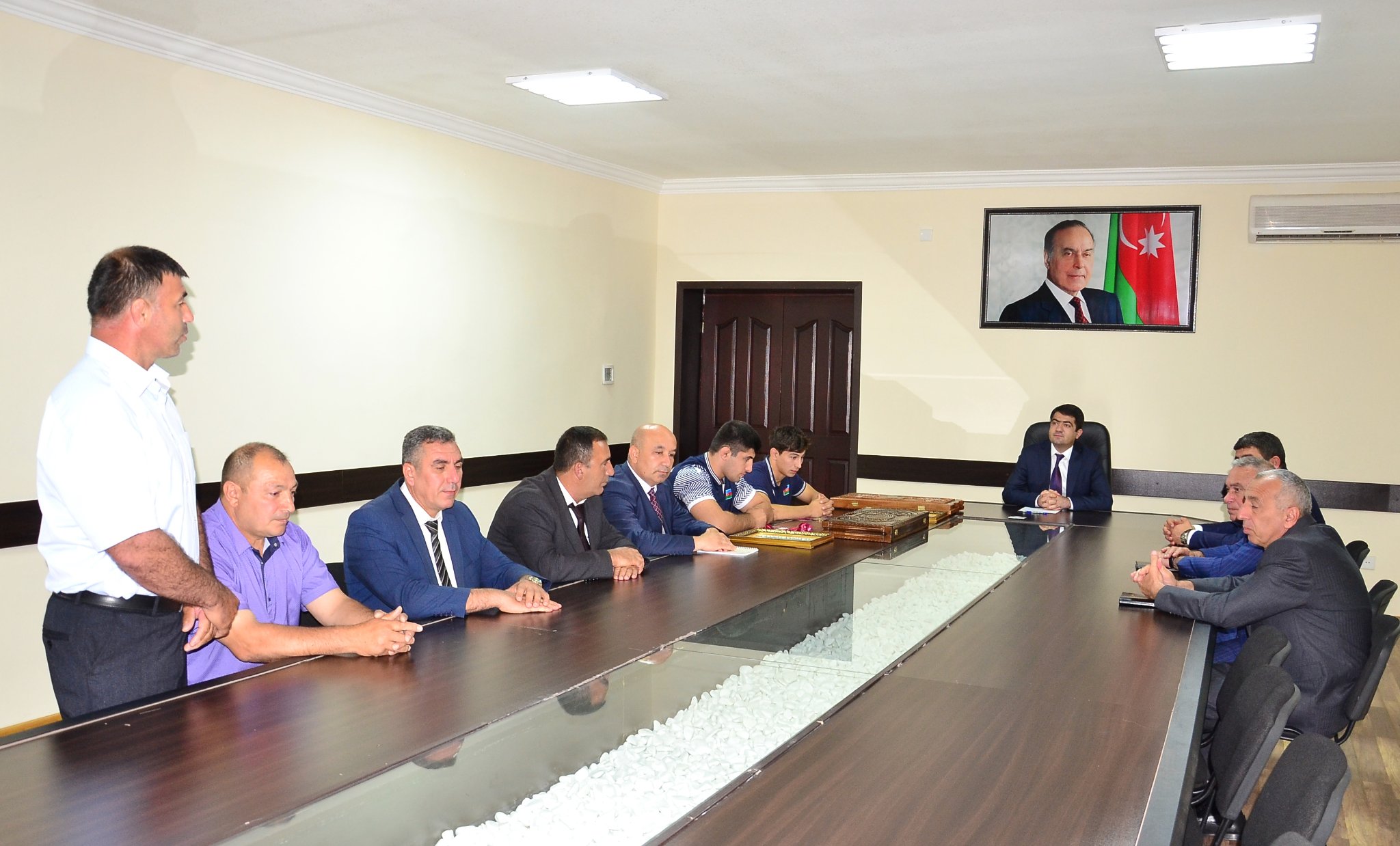 Seymur Orucov ağstafalı idmançılarla görüşdü (FOTOLAR)
