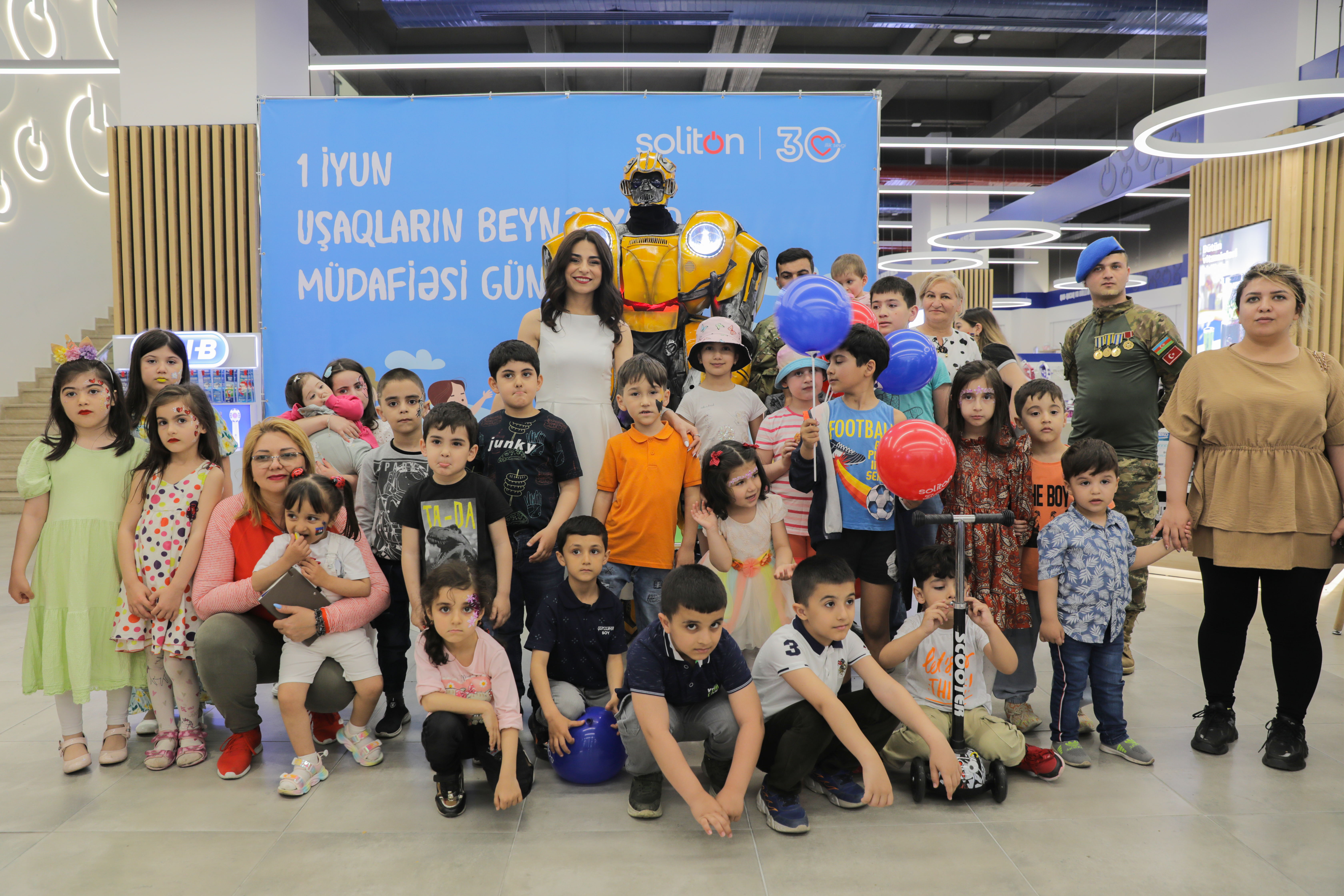 "Soliton" şəhid övladlarını unutmadı (FOTO/VİDEO)
