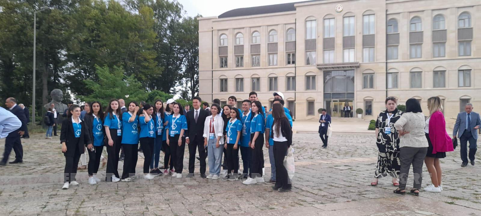 Beynəlxalq Media Forumun iştirakçıları Cıdır düzünə və Şuşa qalasına səfər ediblər (FOTOLAR)