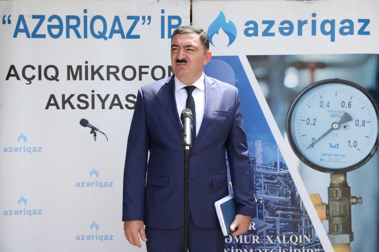 Xəzər rayonunda "Azəriqaz"la bağlı müraciətlər dinlənildi (FOTOLAR)