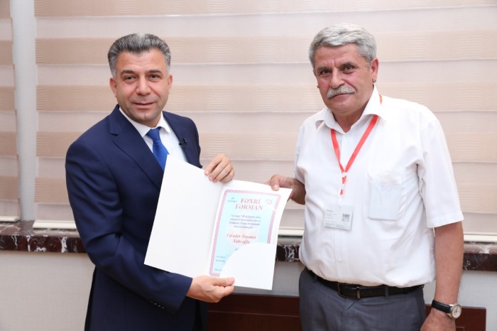 Ruslan Əliyev "Azəriqaz"ın 20 əməkdaşını mükafatlandırdı (FOTO)