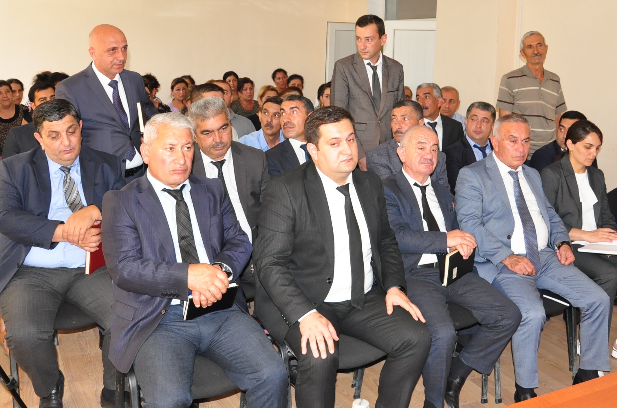 Seymur Orucov Soyuqbulaq qəsəbəsində səyyar qəbul keçirdi