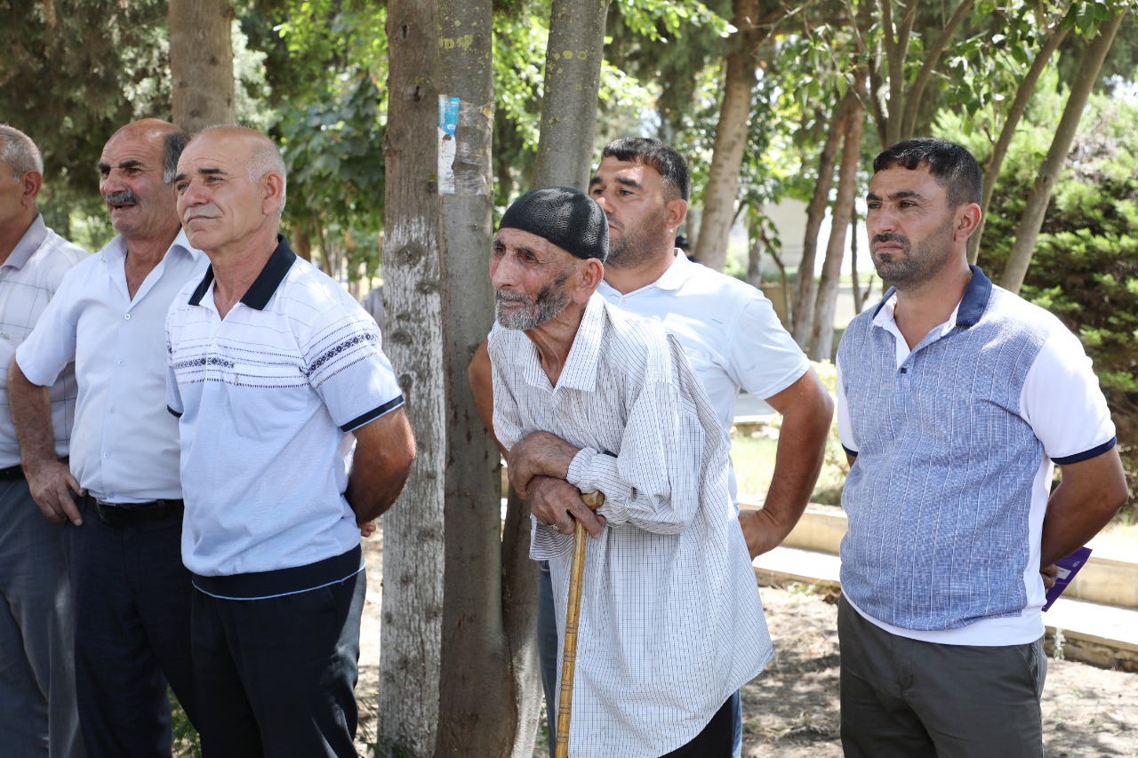 Hər bir müraciətə xüsusi həssaslıqla yanaşılır (FOTOLAR)