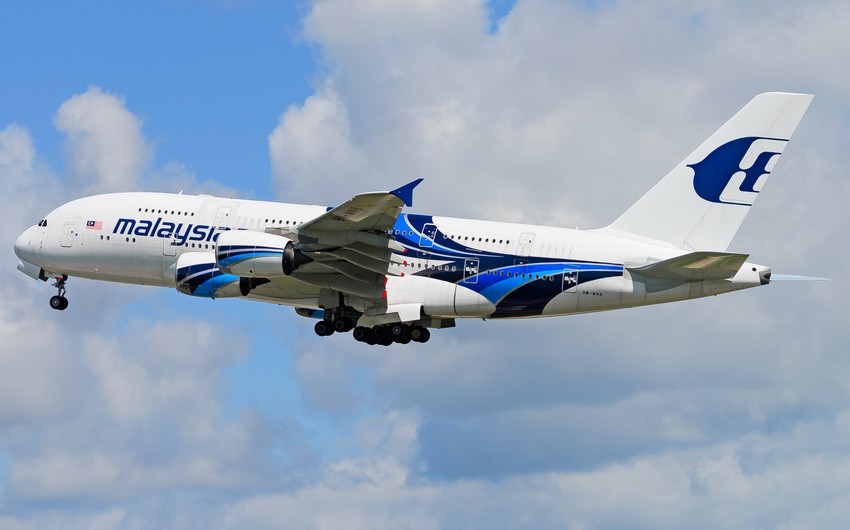 London-Kuala-Lumpur reysi ilə uçan təyyarə Bakıya təcili eniş etdi