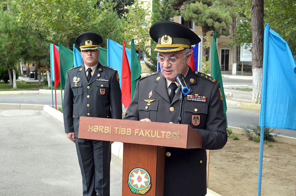 Hərbi Tibb Fakültəsində andiçmə mərasimi keçirildi (FOTOLAR)