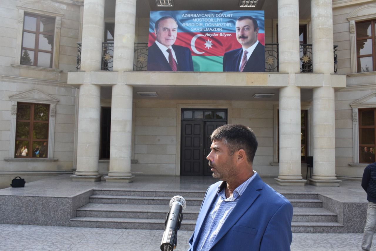 Kürdəmir sakinlərinin müraciətləri “Açıq mikrofon”da qeydə alındı (FOTOLAR)