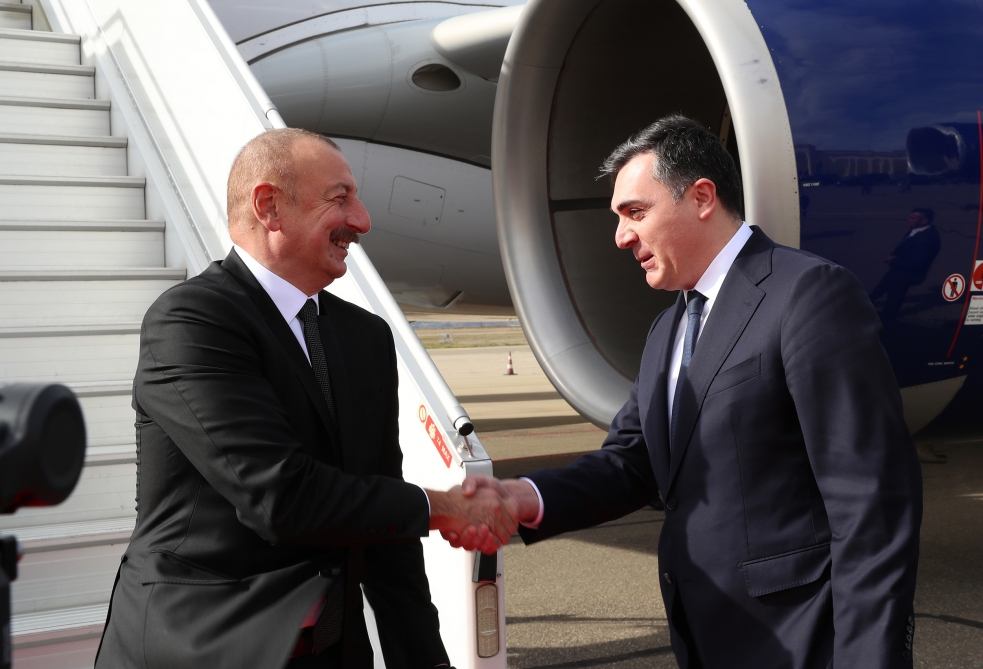 İlham Əliyev və İrakli Qaribaşvili mətbuata bəyanatlarla çıxış etdi (TAM MƏTN/YENİLƏNİB)