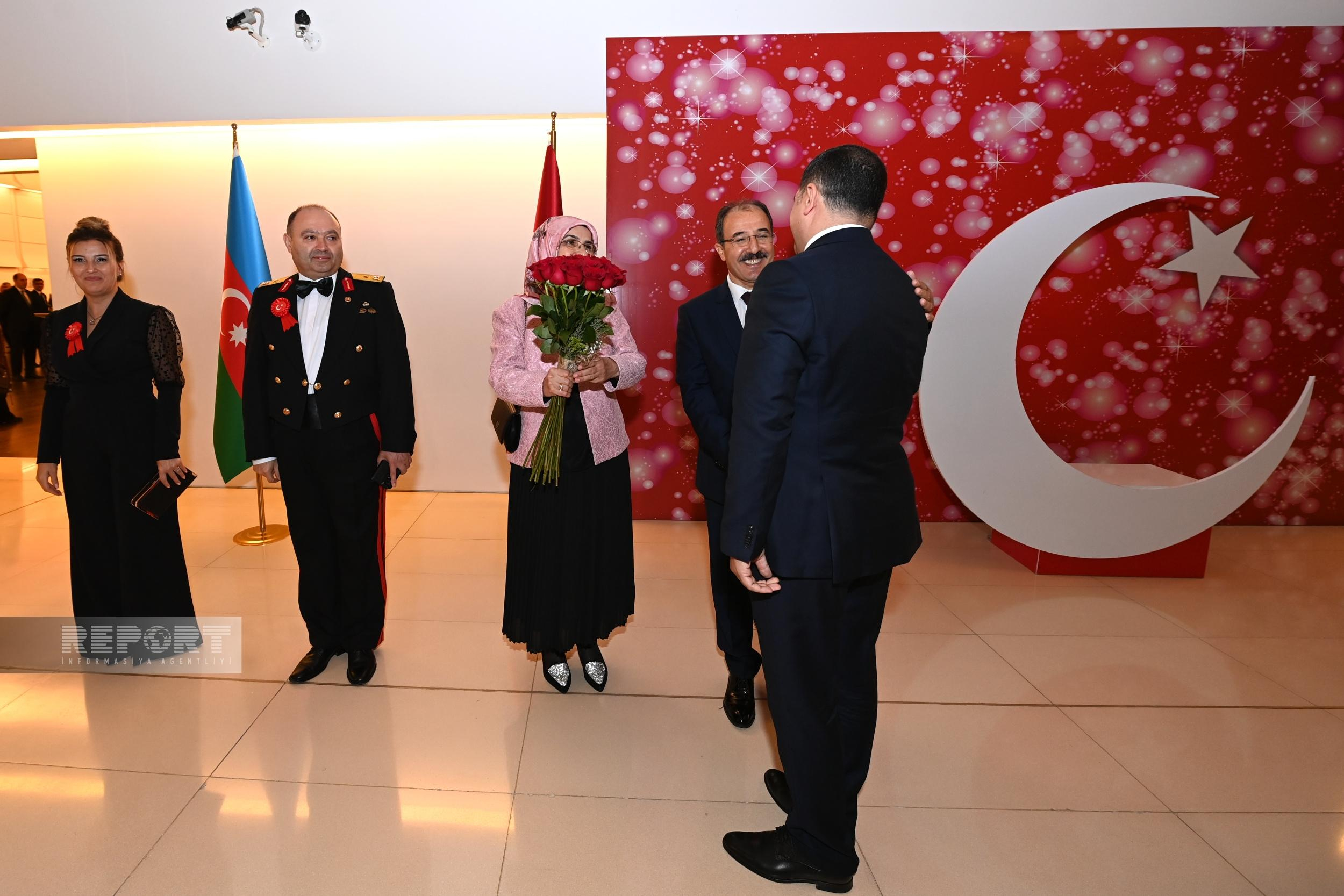 Heydər Əliyev Mərkəzində Türkiyənin yaranmasının 99-cu ildönümü qeyd olunub (FOTO)