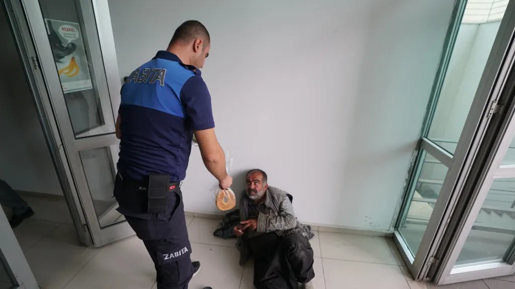 "Bankir Arif" "Azərbaycan bulvarı"nda saxlanıldı (FOTOLAR)