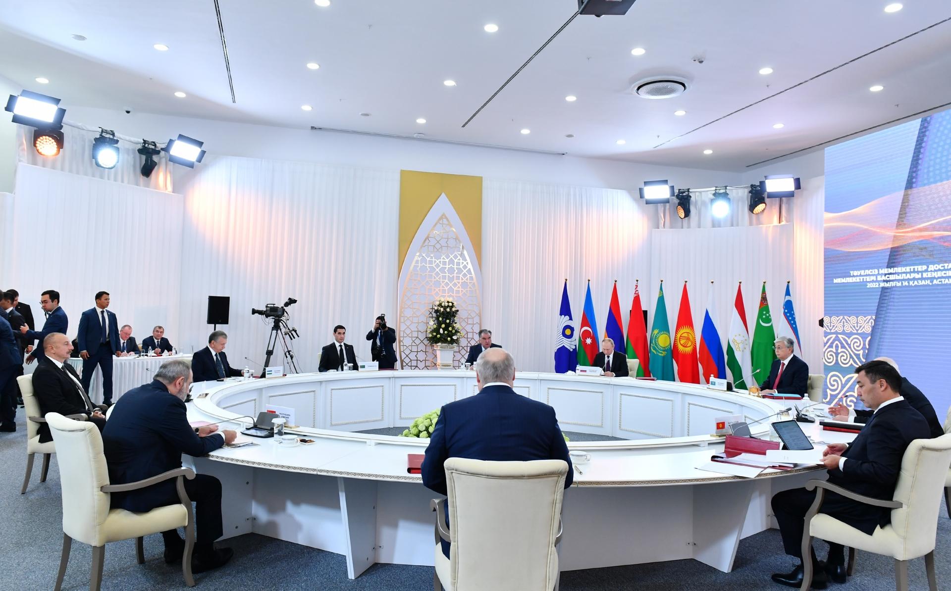 Prezident MDB Dövlət Başçıları Şurasının toplantısında çıxış etdi (YENİLƏNİB)