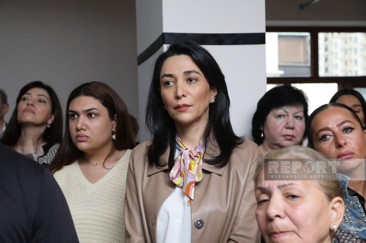Ruhəngiz Qasımova dəfn olundu (FOTO/YENİLƏNİB)