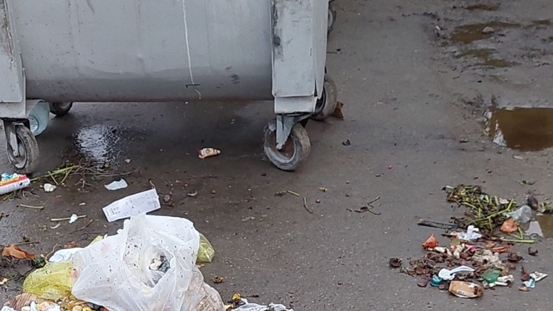 Coratda problem davam edir: İcra Hakimiyyəti sakinlərin şikayətinə baxmır (FOTO/VİDEO)