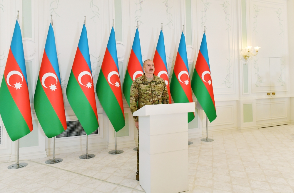 Prezident və ailə üzvləri Zəfər Günü münasibətilə Şuşada keçirilən tədbirdə (YENİLƏNİB/FOTO)