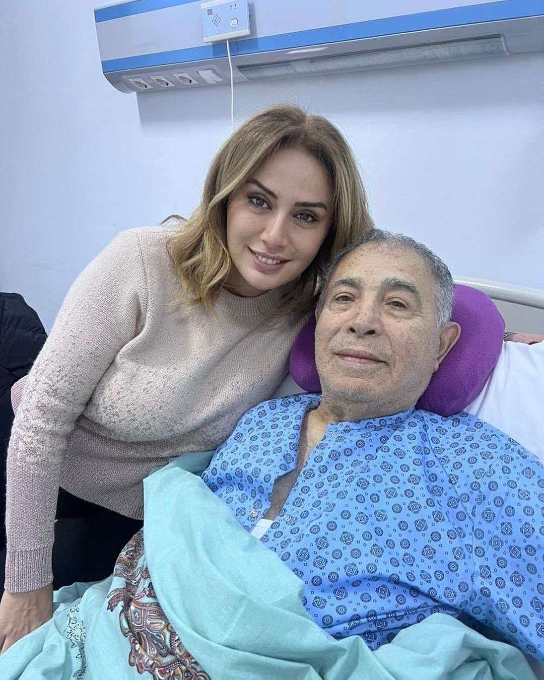 Xalq artisti xəstəxanaya yerləşdirildi (FOTO)