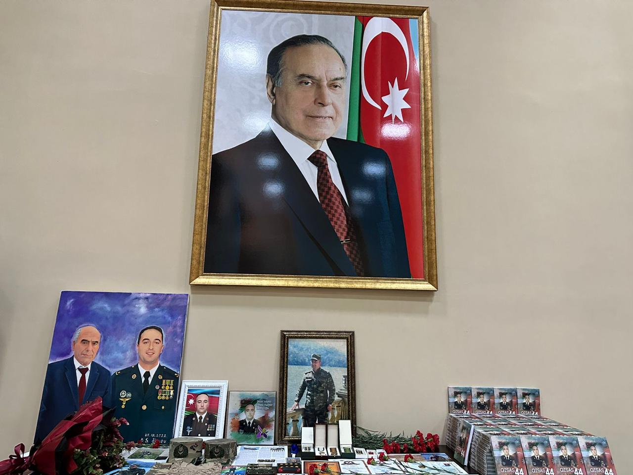 Şəhid mayor Vüsal Vəliyevin xatirəsinə həsr olunmuş kitabın təqdimatı oldu (FOTOLAR)