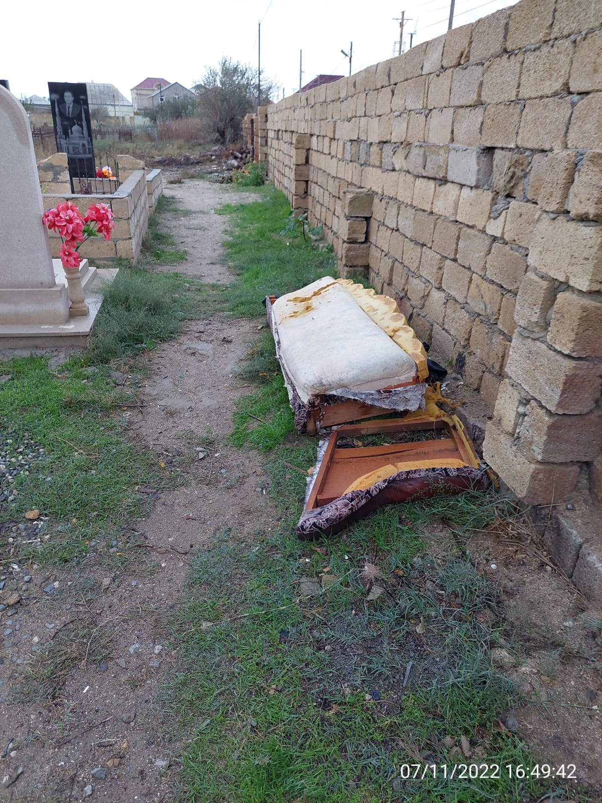 Coratda problem davam edir: İcra Hakimiyyəti sakinlərin şikayətinə baxmır (FOTO/VİDEO)