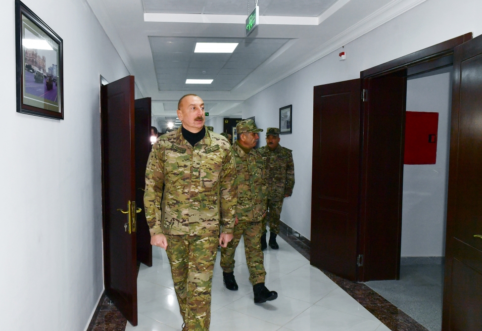 Prezident Füzuliyə getdi, hərbi hissədə yaradılan şəraitlə tanış oldu (YENİLƏNİB)