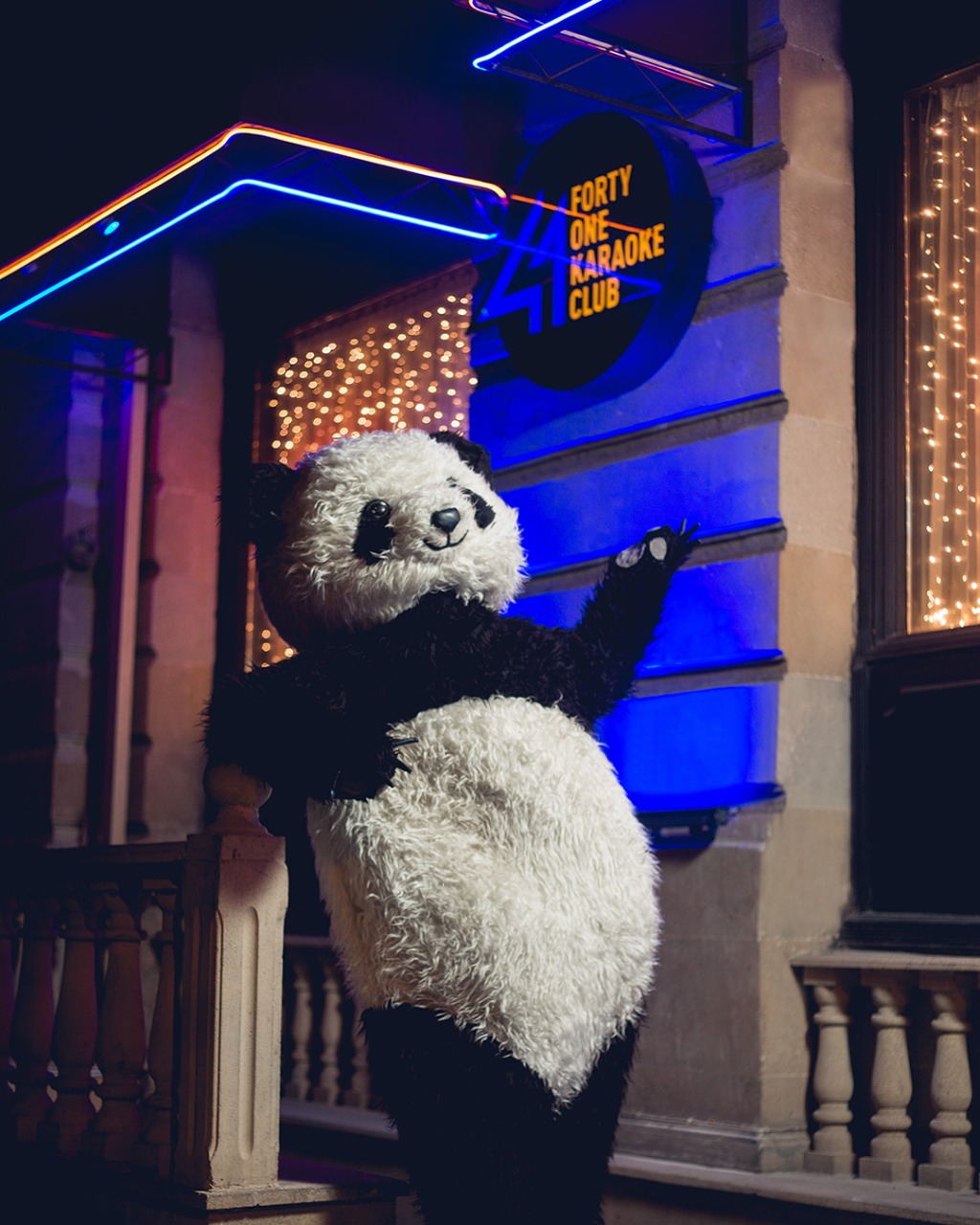 Bakıda deputatlığa namizəd olmuş gecə klubu rəhbəri müştərini döyüb - Polis rəisi haqlı çıxdı