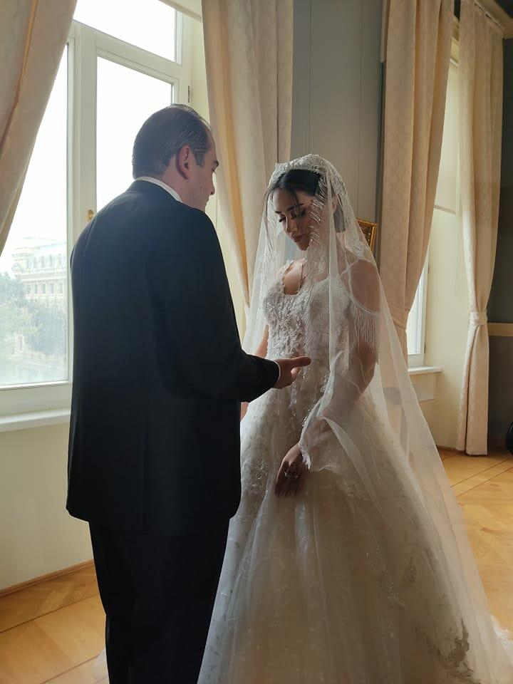 Tanınımış idman şərhçisinin toyu oldu (FOTO)