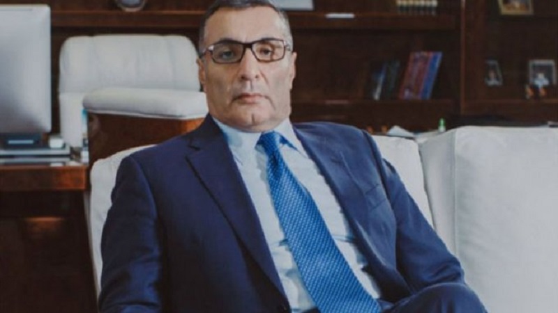 Azərbaycanın məşhur iş adamının 420 min manat borcu var