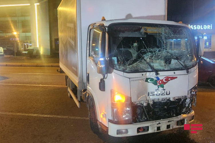 Bakı sakini 102 min manata maşın aldı, eyni gündə qəzaya düşdü - Xəsarət alan var (FOTO)