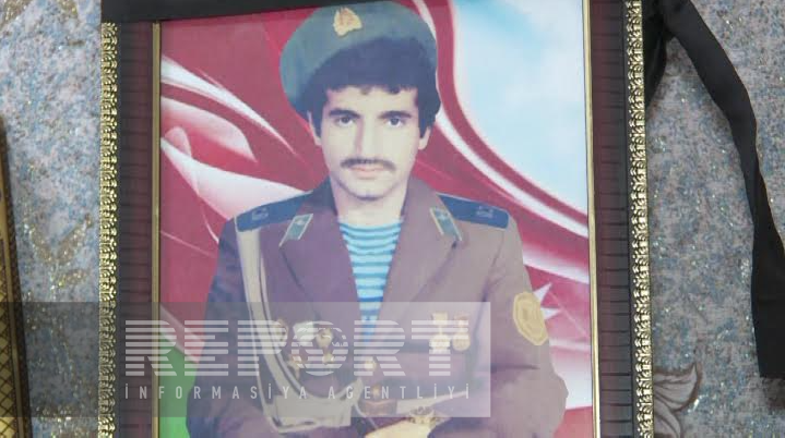 Şəhidin qardaşı: “Sovet hərbçisi Əbülfəzin barmağını kəsib nişan üzüyünü götürmüşdü” (FOTO)