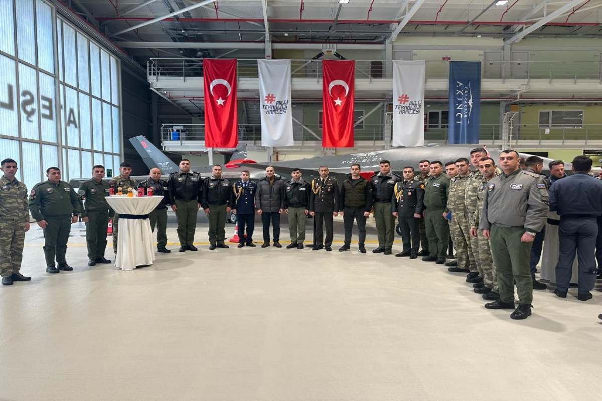 Azərbaycan hərbçiləri Türkiyədə "Bayraktar AKINCI"nın istifadəsinə dair kurs keçdi (FOTO)
