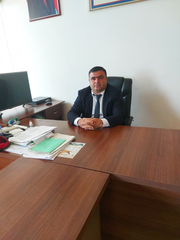 Qadın müəllim tərəfindən döyülən direktor polisə şikayət etdi (FOTO)