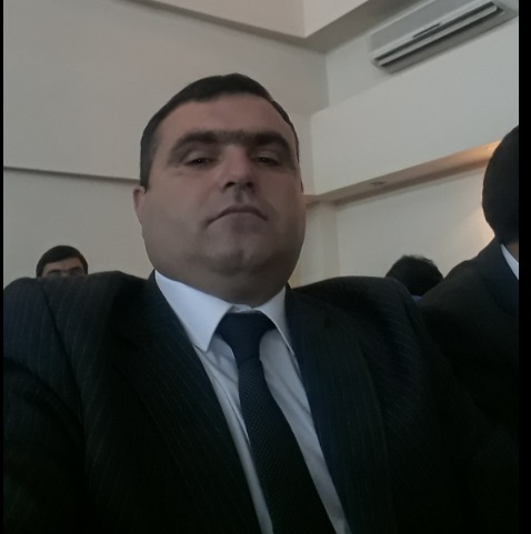Qadın müəllim tərəfindən döyülən direktor polisə şikayət etdi (FOTO)