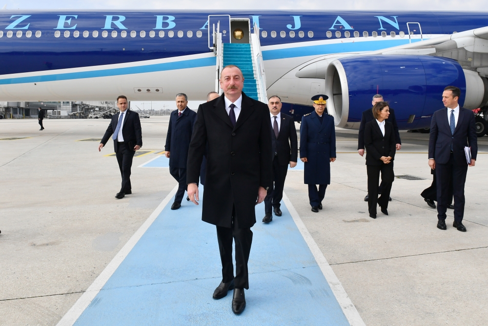 İlham Əliyevin Türkiyəyə işgüzar səfəri başa çatdı (YENİLƏNİB/FOTO)