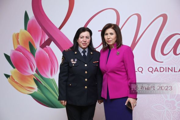 Prezidentin təltif etdiyi 21 qadına dövlət mükafatları təqdim edildi (FOTO)