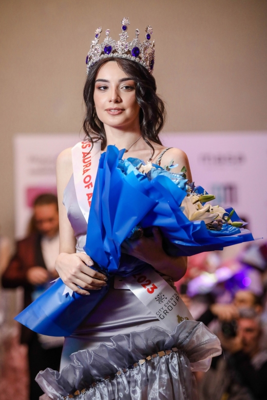 Azərbaycanı beynəlxalq gözəllik yarışmasında 185 sm boyundakı bu model təmsil edəcək - FOTO/VIDEO