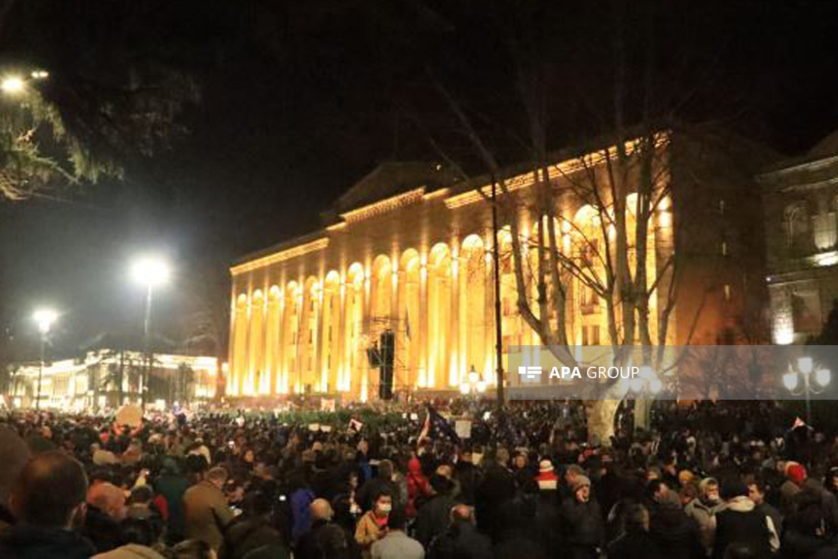 Gürcüstanda etiraz aksiyasının miqyası genişlənir (FOTO)