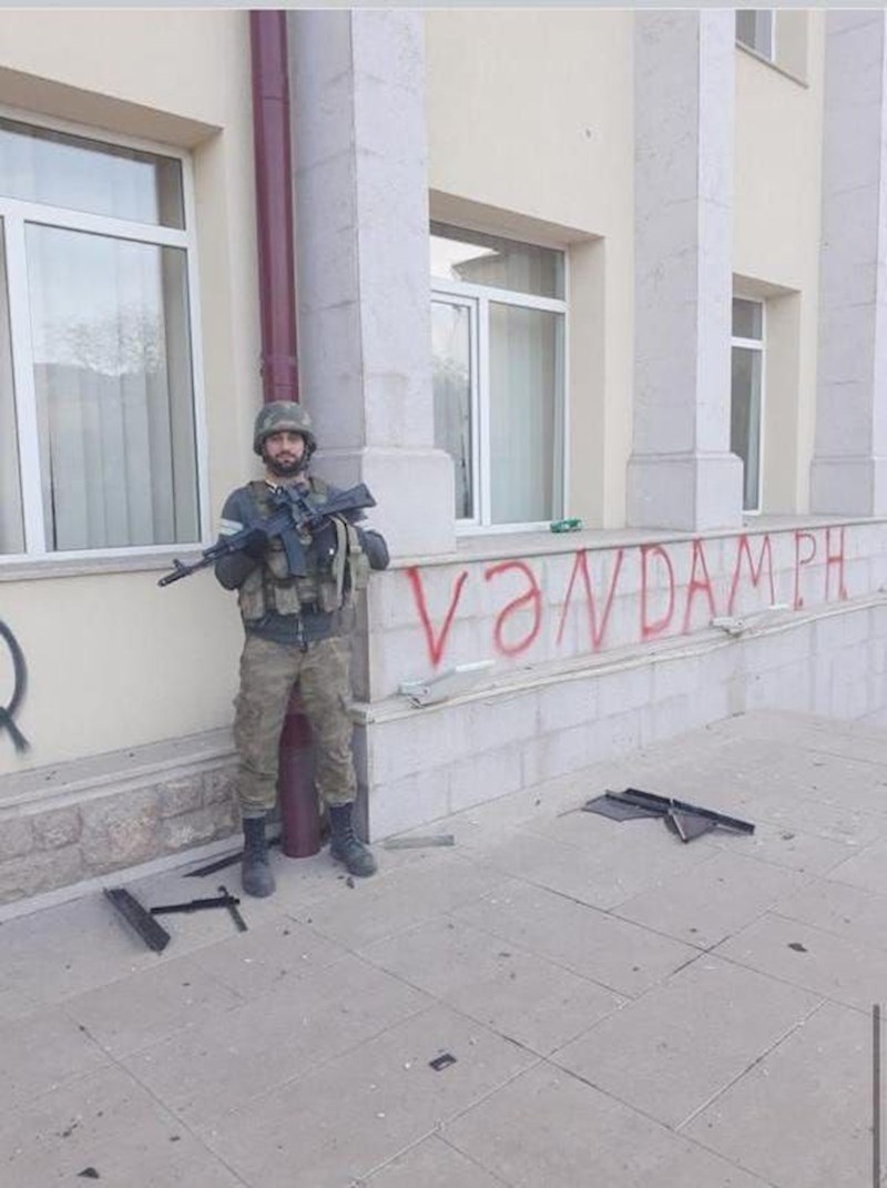 Bu gün şəhid olan baş leytenantın fotosu