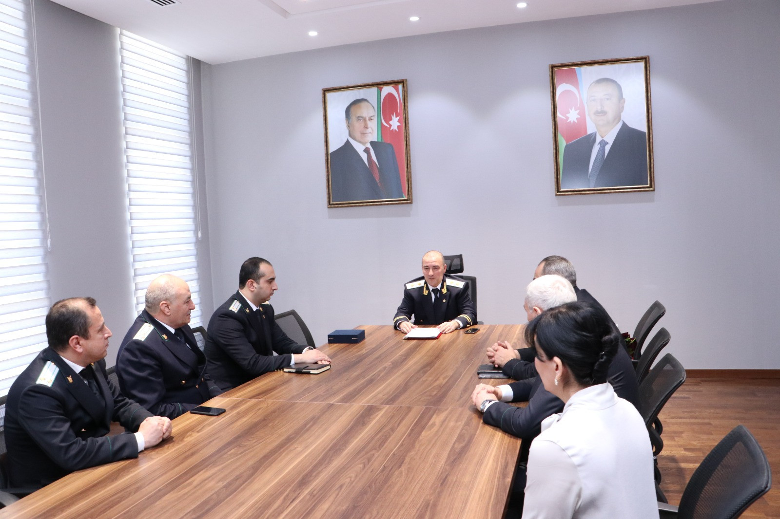 Baş Prokurorluğun xidmət rəhbərinin fəaliyyətinə xitam verildi (FOTO)