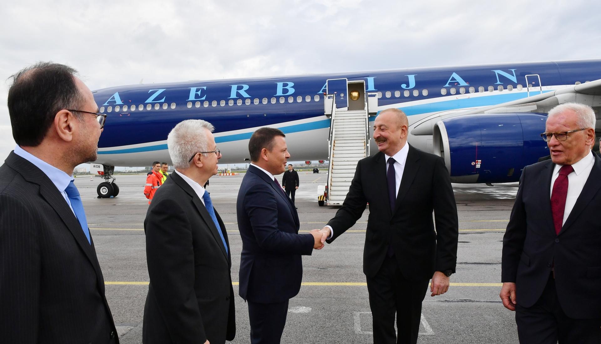 Azərbaycan və Bolqarıstan prezidentlərinin təkbətək görüşü olub (YENİLƏNİB/FOTO)
