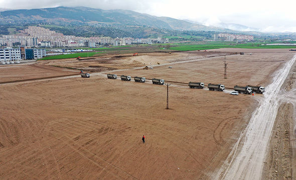 Kahramanmaraşda 57 futbol meydançası böyüklüyündə konteyner şəhərciyi qurulacaq (FOTO)