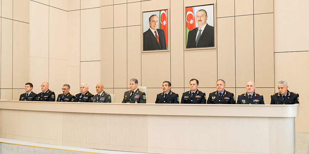 Nazir bu iki hadisəyə görə polisləri mükafatlandırdı (FOTO/VİDEO)