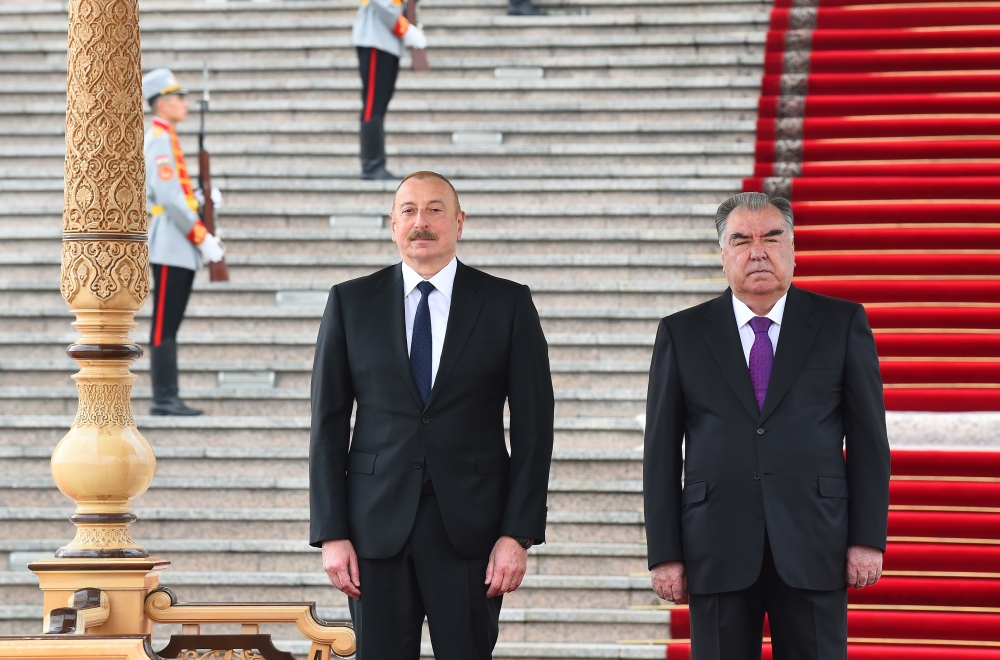 Azərbaycan və Tacikistan prezidentlərinin geniş tərkibdə görüşü oldu (YENİLƏNİB/FOTO)