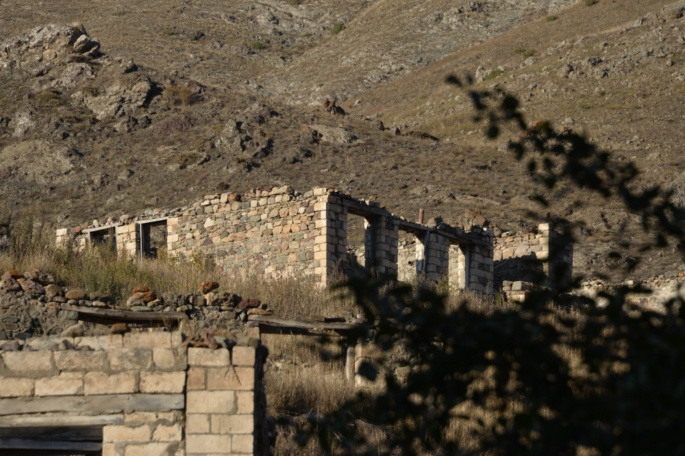 Ermənilərin viran qoyduğu daha bir kəndimiz (FOTOLAR)
