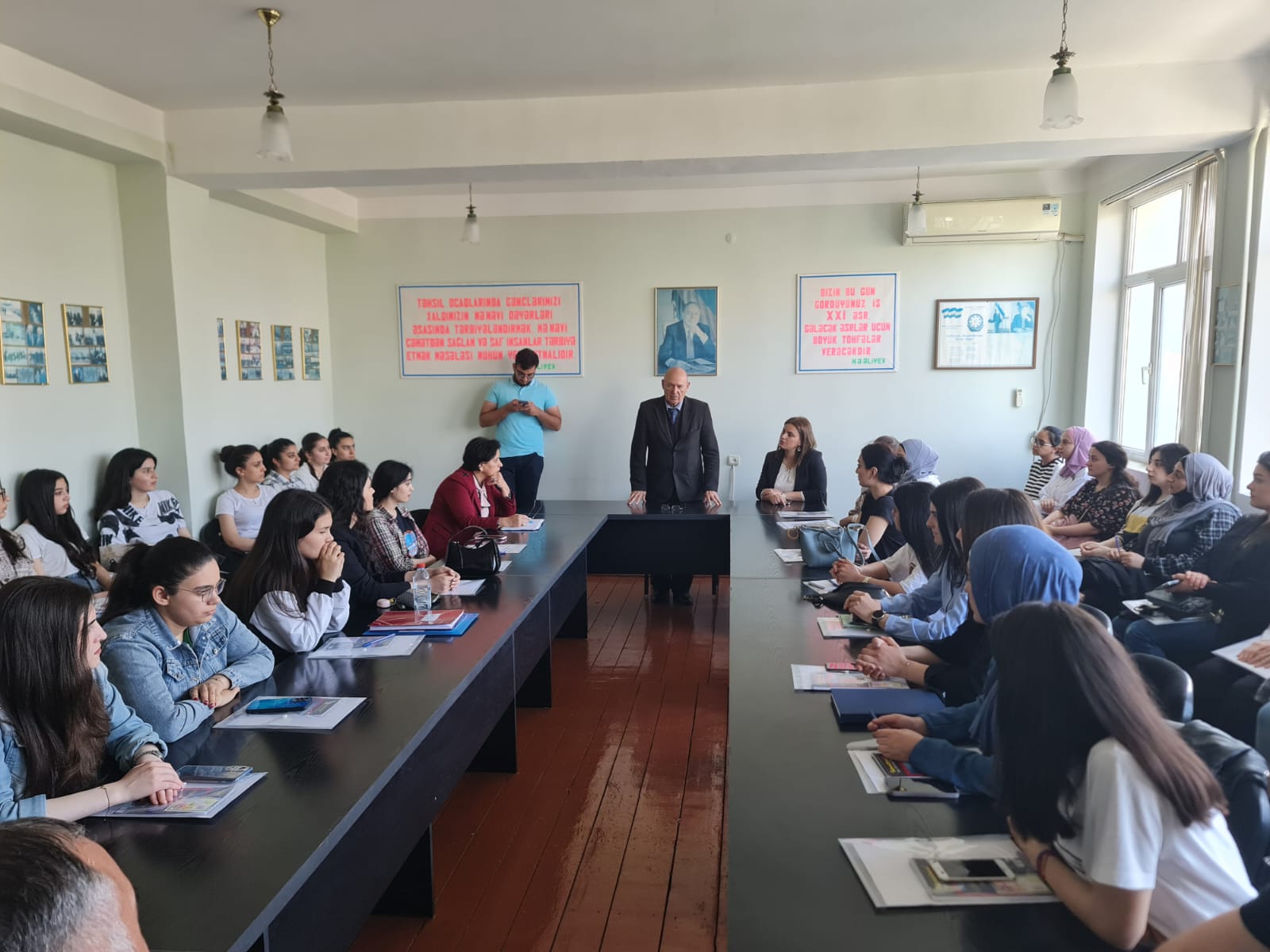 “Ailə dəyərləri: Azərbaycan milli modeli” bu dəfə Bakı Qızlar Universitetində müzakirə olundu